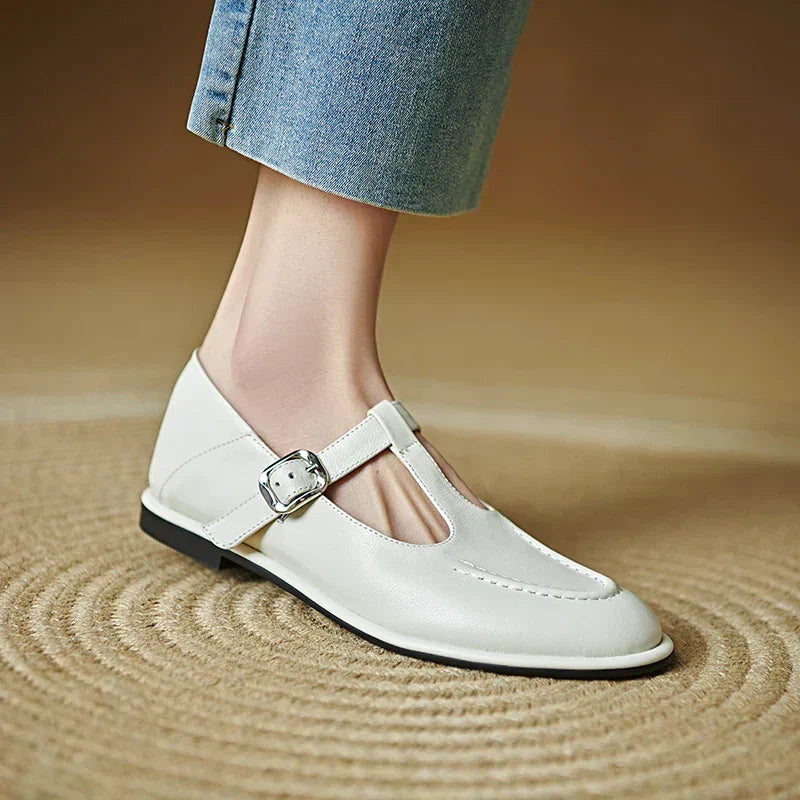 Selvana Low Heeled Pumps